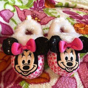 Minnie slippers